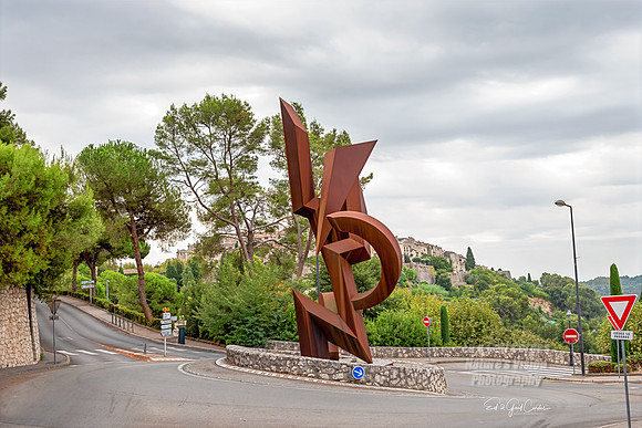 R5 2025-08-30-5735-Edit